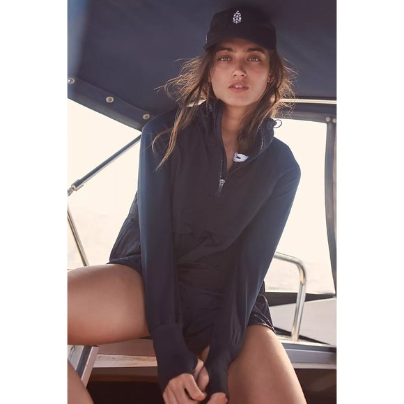 NWT Free People Night Runner 1/4 Zip in Black S - Picture 4 of 4